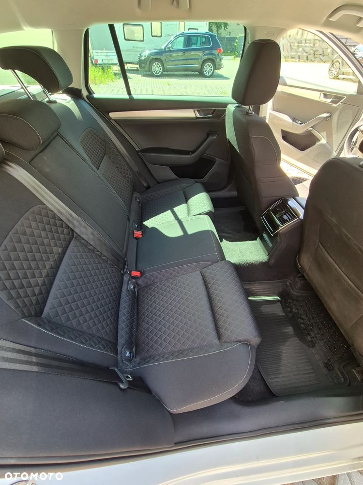 Skoda Superb 1.5 TSI Ambition DSG - 12