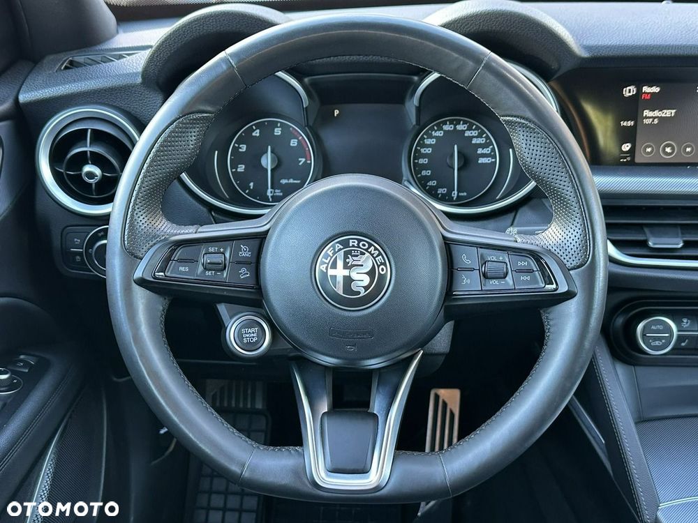 Alfa Romeo Stelvio 2.0 Turbo Veloce Q4 - 25