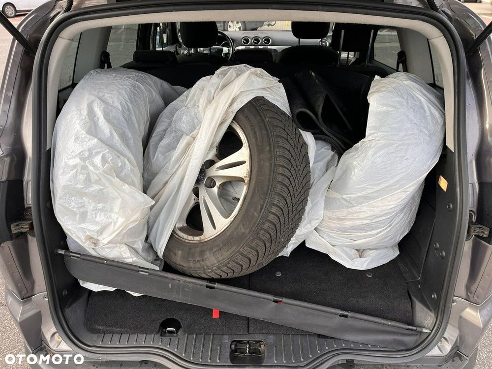 Ford S-Max 1.6 T Trend - 16