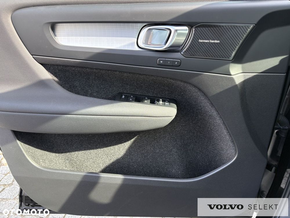 Volvo XC 40 - 22