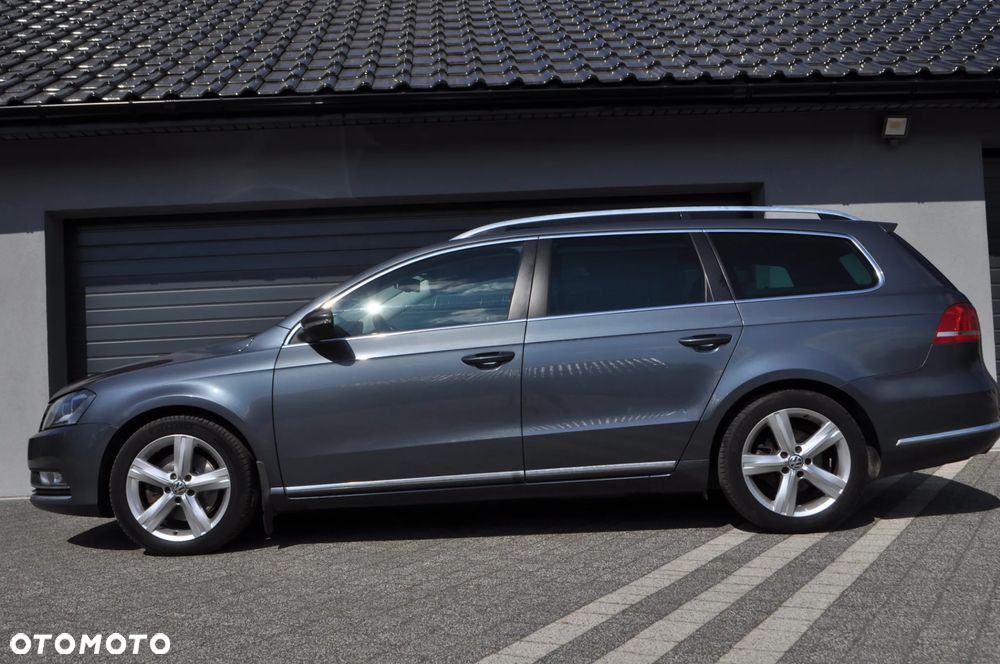 Volkswagen Passat 2.0 TDI DPF Highline - 9