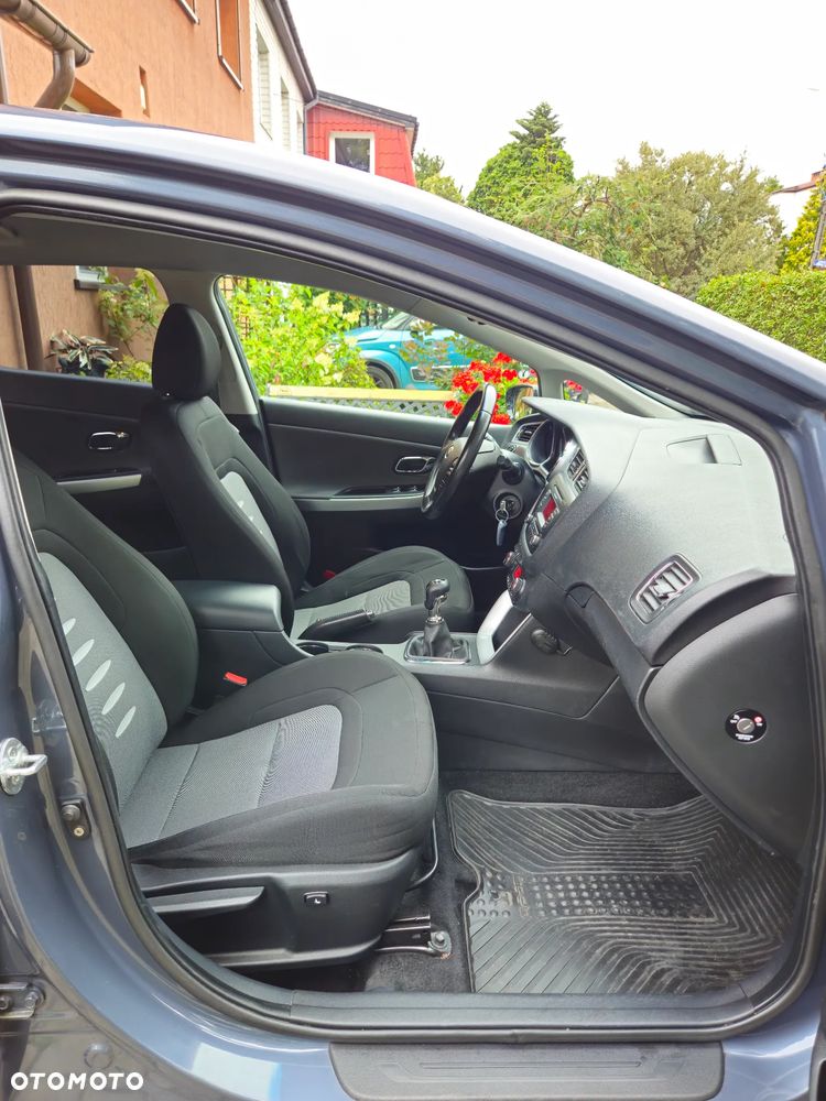 Kia Ceed 1.6 GDI L - 20