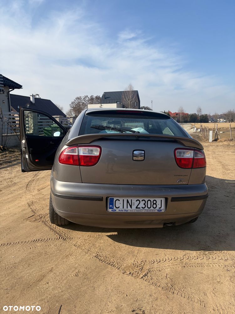 Seat Leon 1.8 Signo - 5