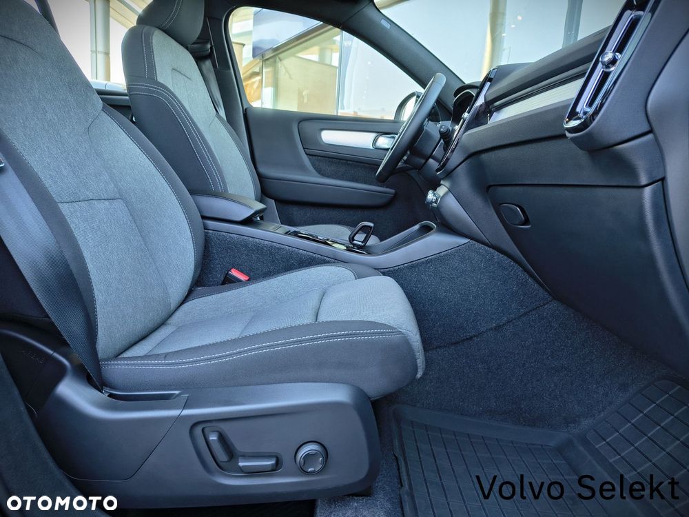 Volvo XC 40 - 24