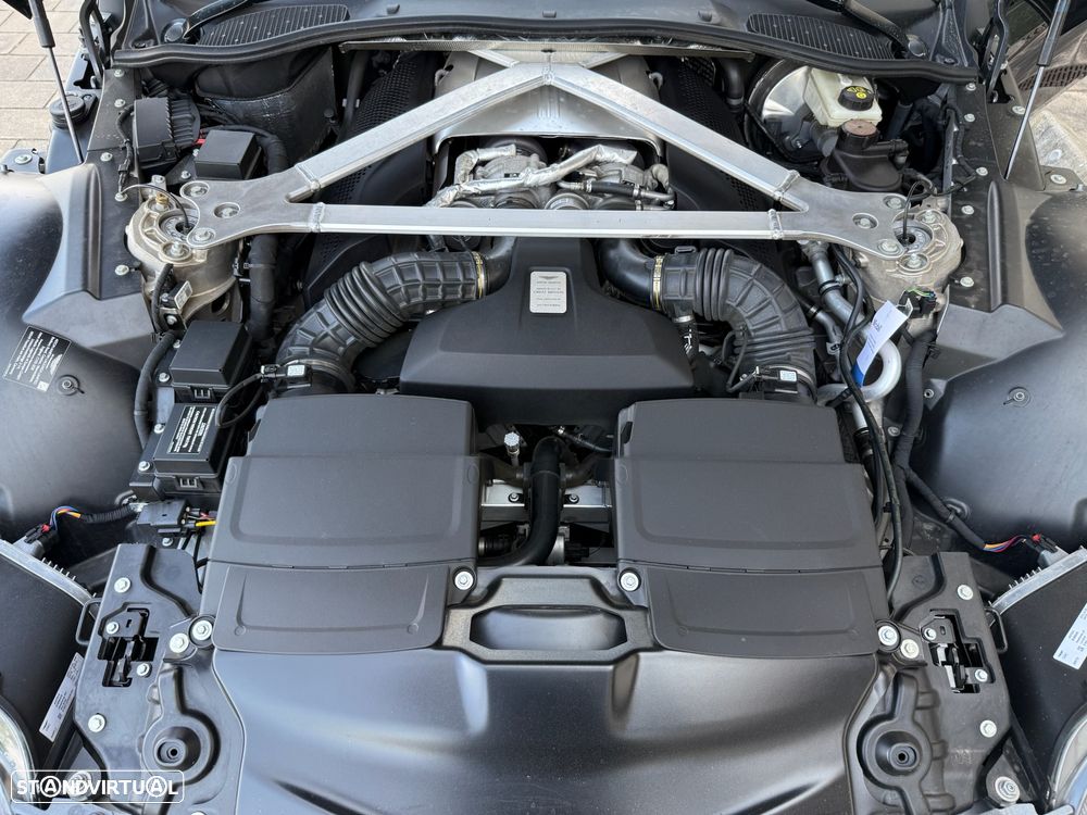 Aston Martin Vantage Roadster V8 - 12