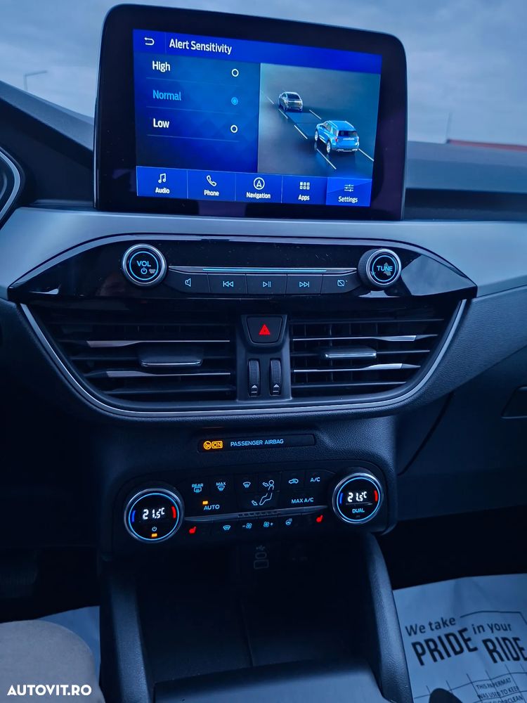 Ford Kuga - 14