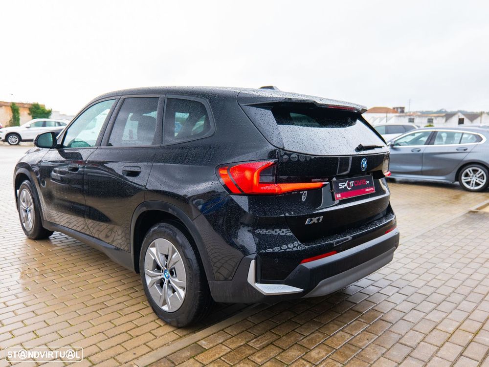 BMW iX1 xDrive30 - 7