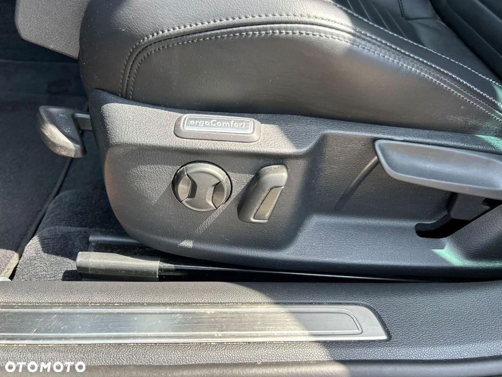 Volkswagen Passat - 7