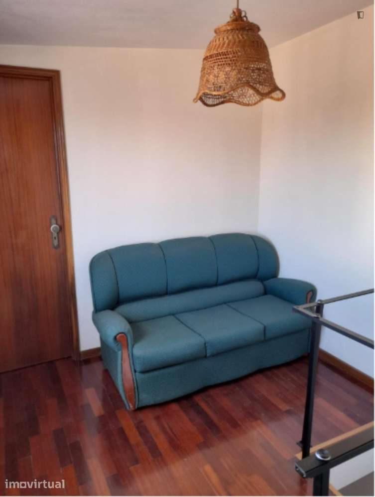 Quarto - localizado em Pedrouços Porto - Grande imagem: 4/10