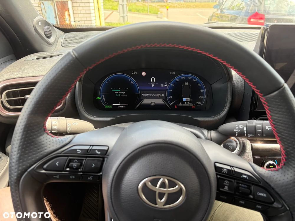 Toyota Yaris Cross - 11