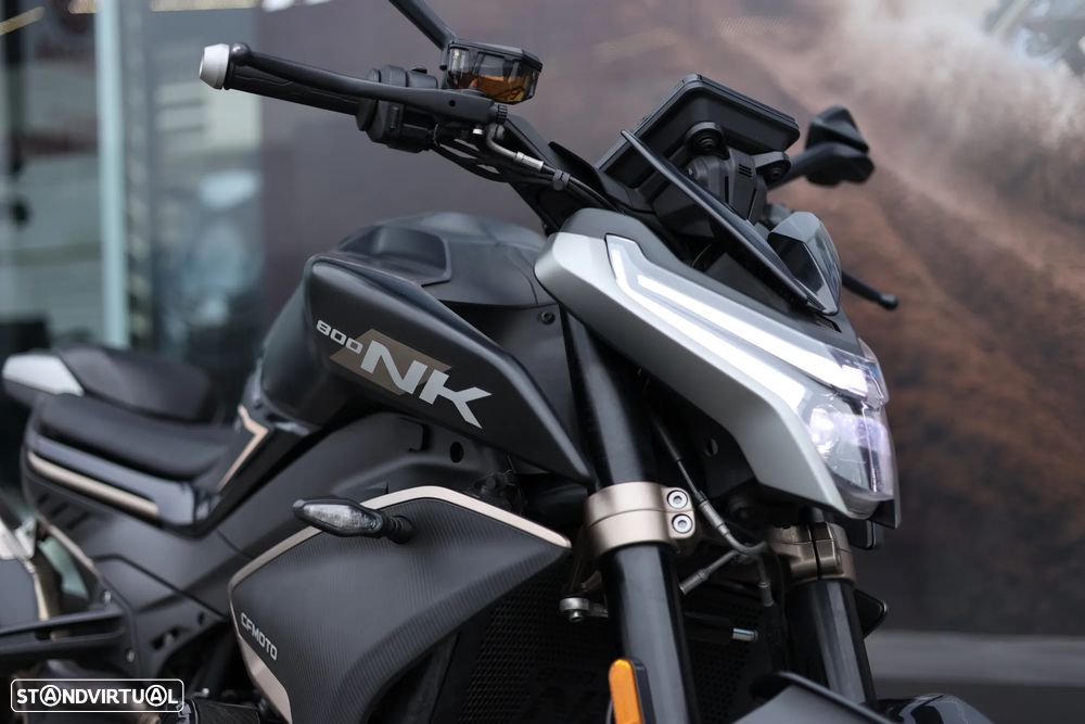 CF Moto 800NK - 10