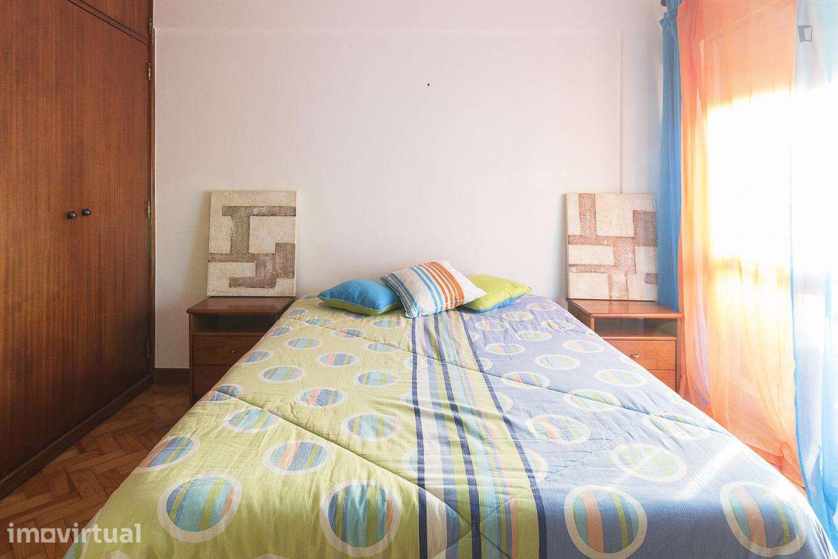 Quarto - localizado em Norton de Matos Coimbra - Grande imagem: 2/22