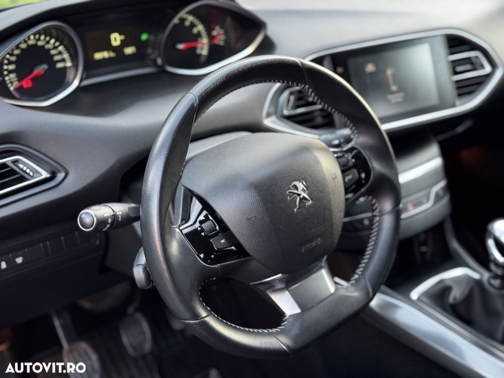 Peugeot 308 130 e-THP Stop & Start Allure - 10