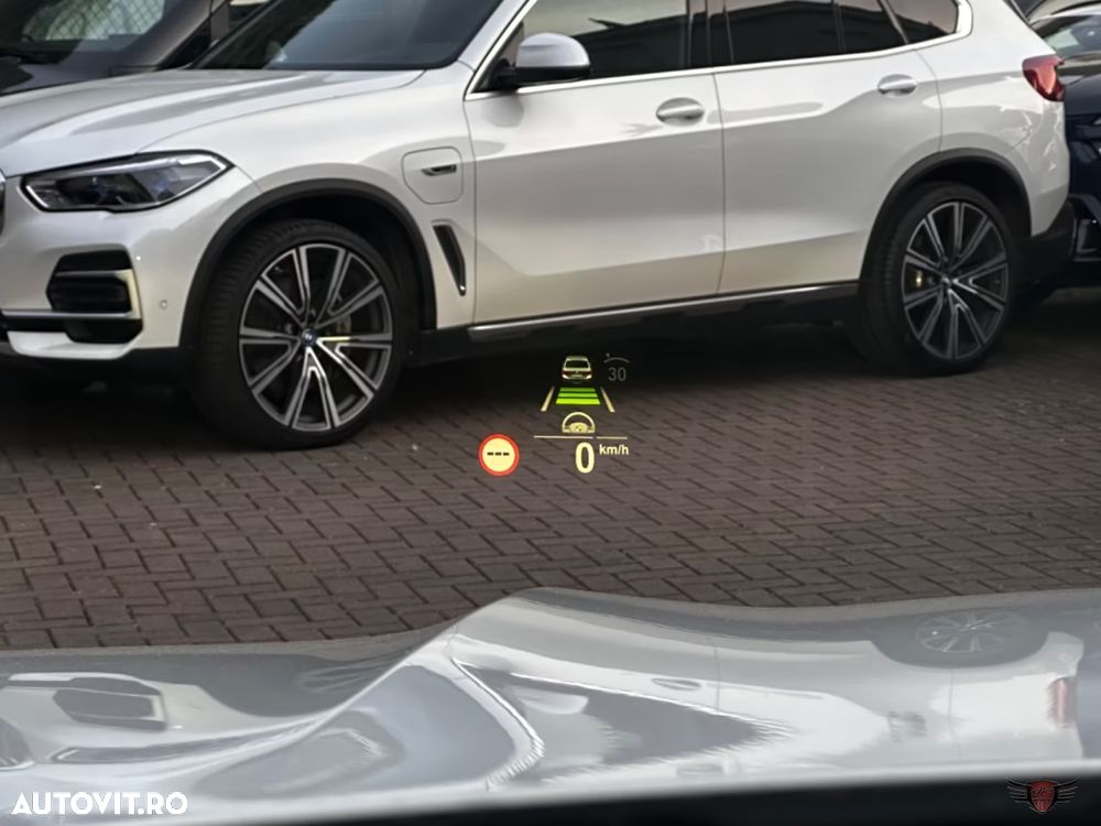 BMW X5 xDrive45e - 22