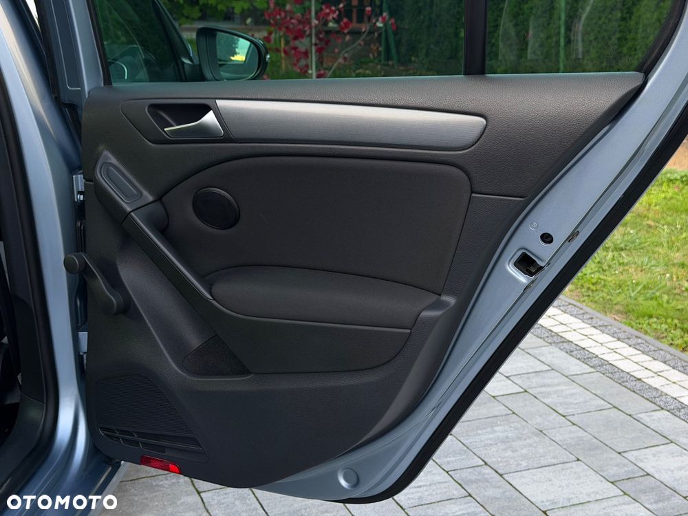 Volkswagen Golf 2.0 TDI DPF Team - 29