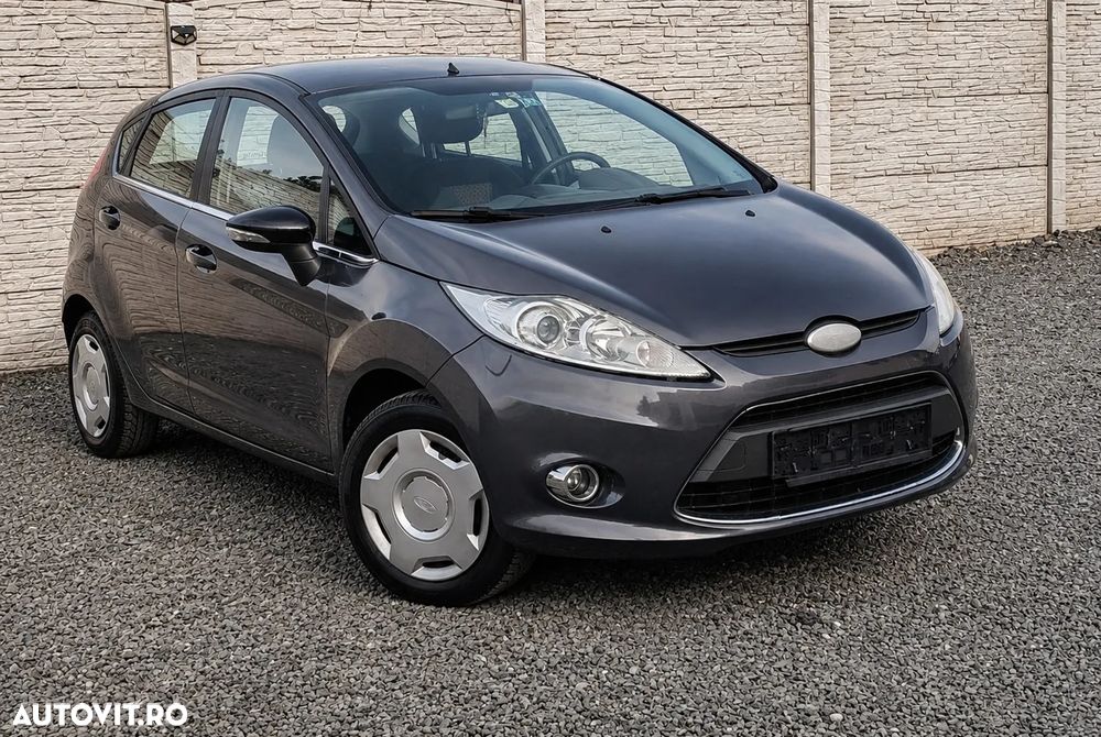 Ford Fiesta - 2
