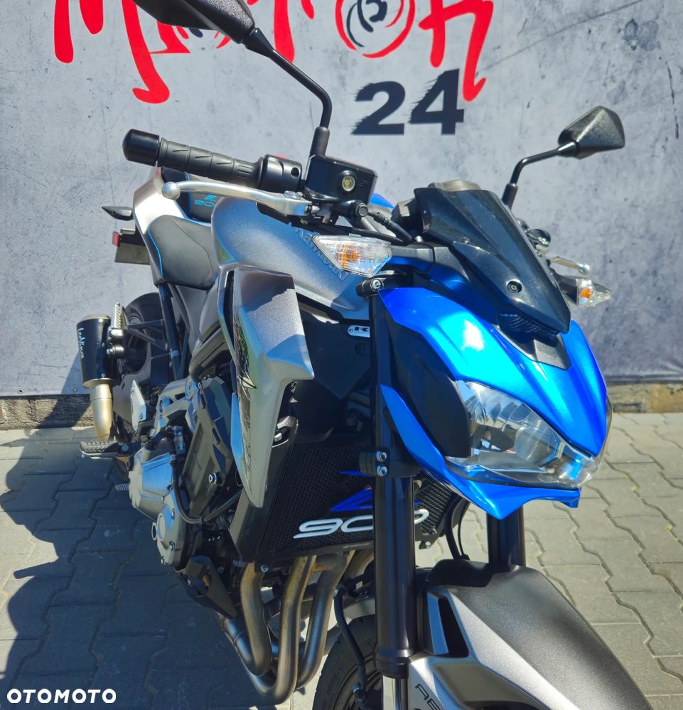 Kawasaki Z 900 - 32