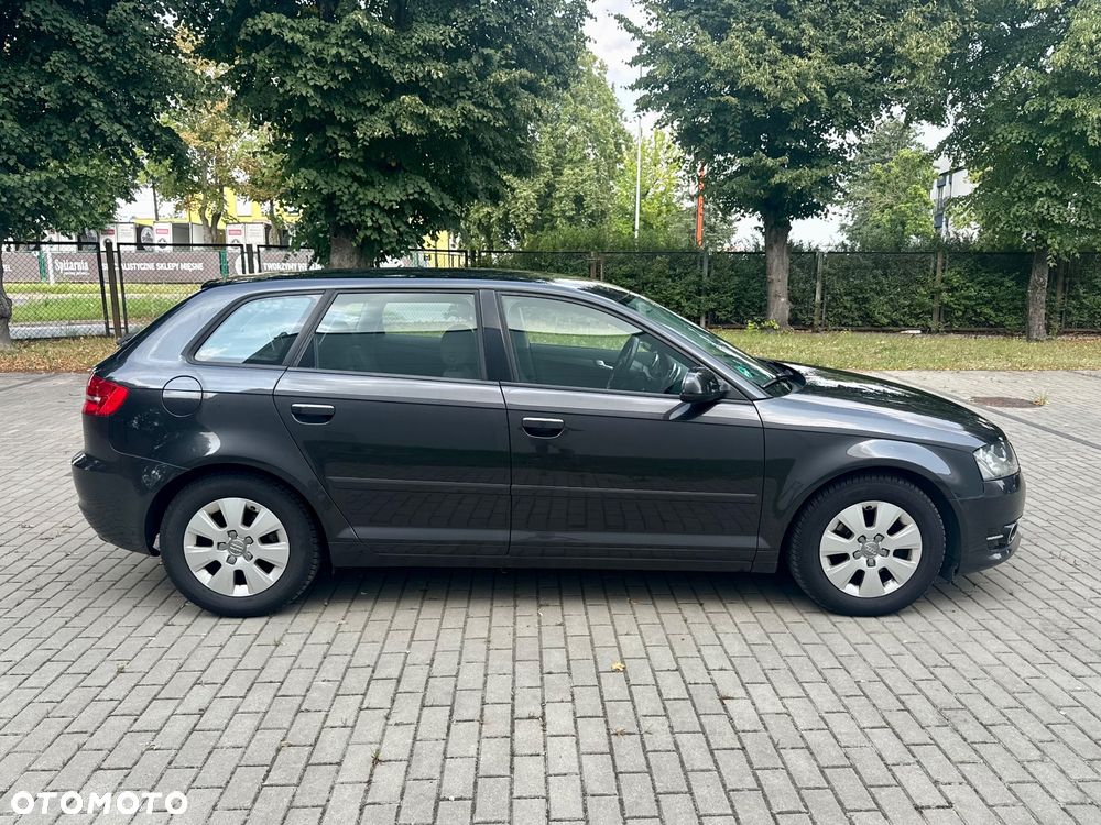 Audi A3 Sportback - 11