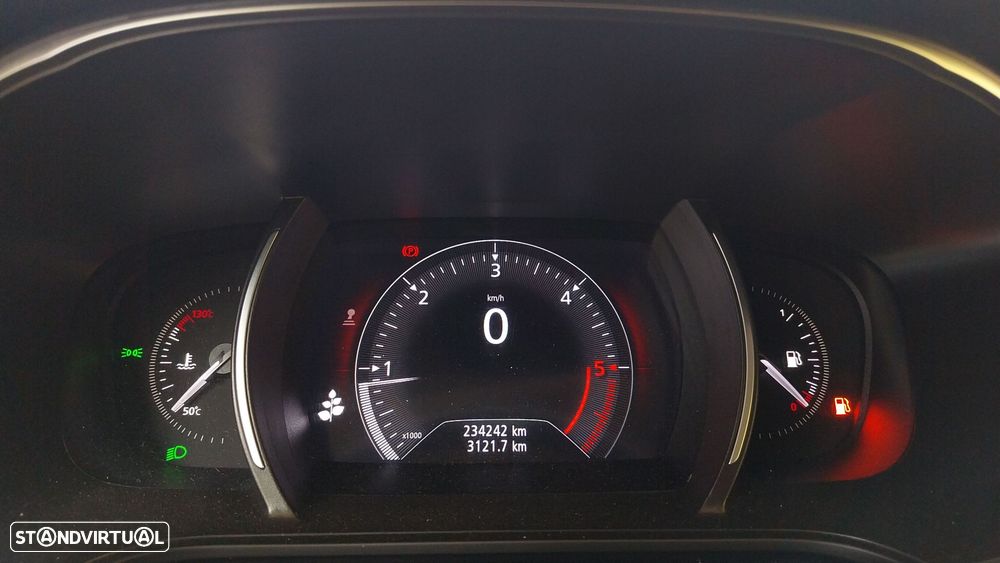 Renault Mégane 1.5 Blue dCi Limited - 10