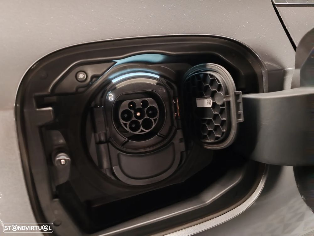 Mercedes-Benz A 250 e Style Plus - 13