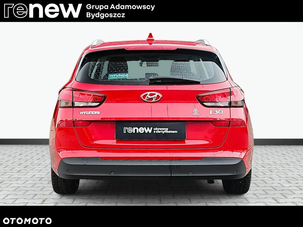 Hyundai i30 1.6 D Classic + - 10