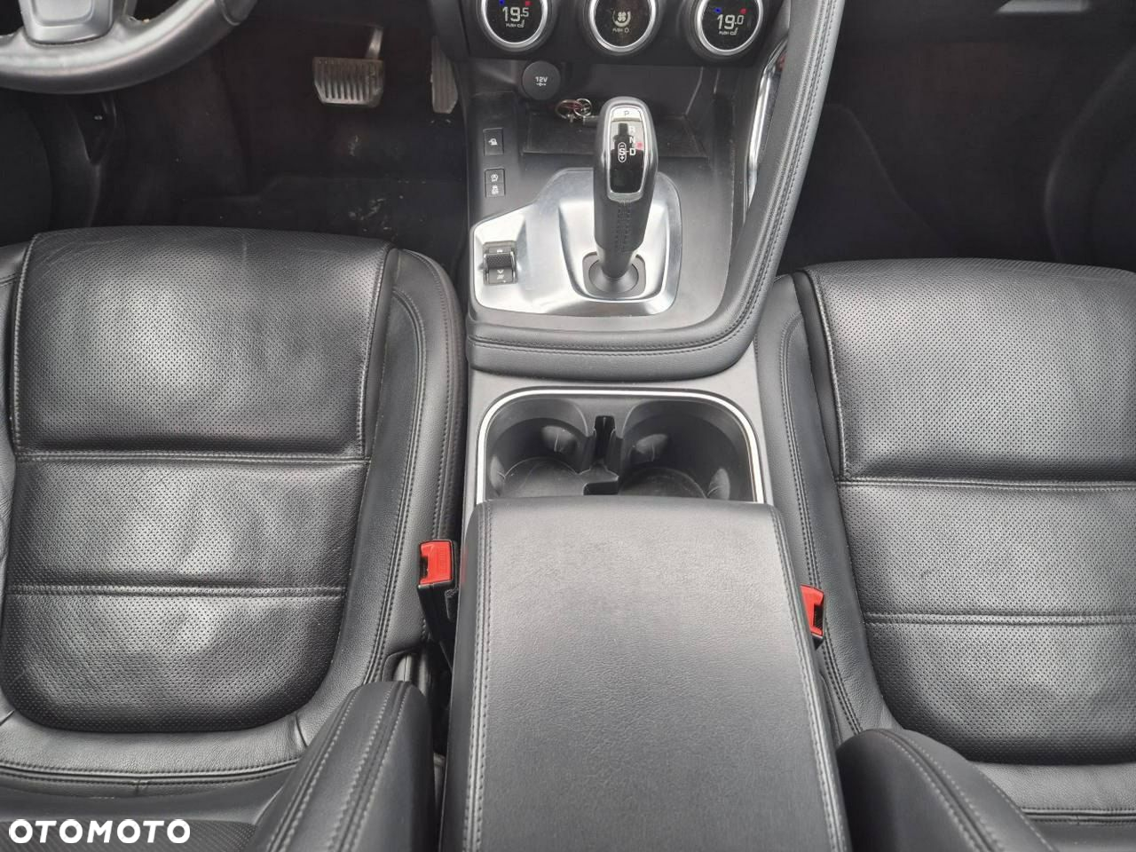 Jaguar E-Pace - 19