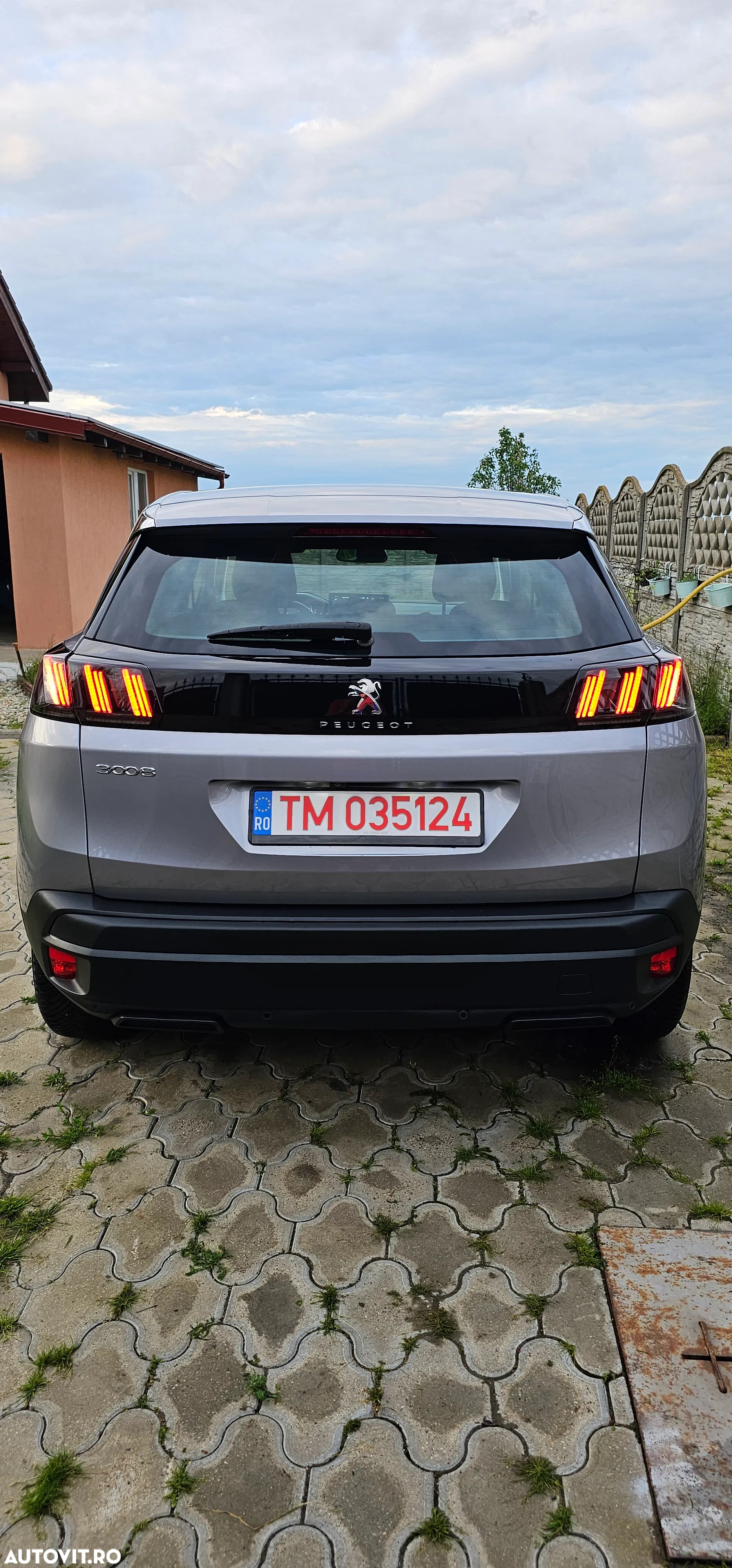 Peugeot 3008 1.2 PureTech 130 EAT8 Active Pack - 33