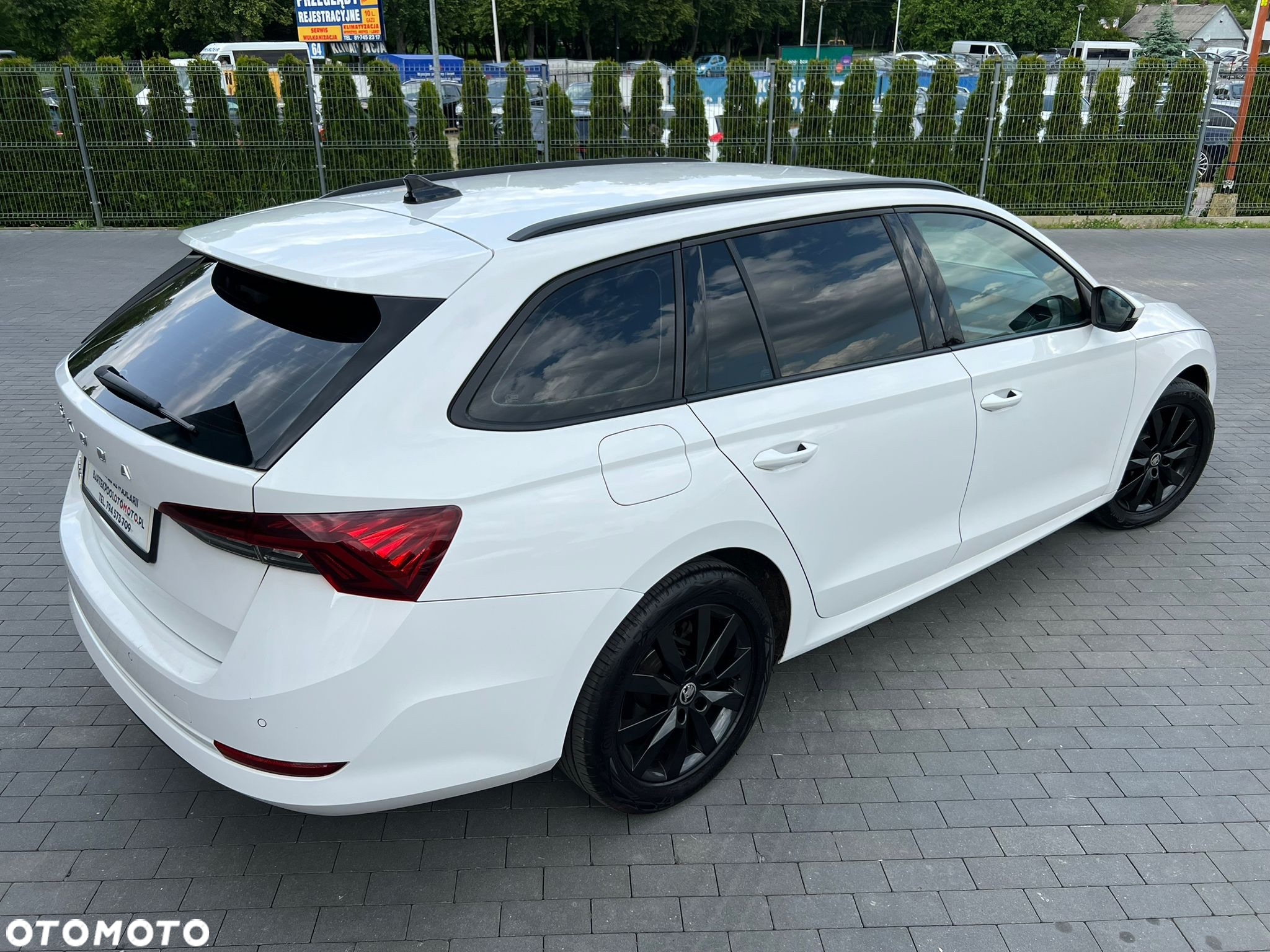 Skoda Octavia 2.0 TDI Business DSG - 3
