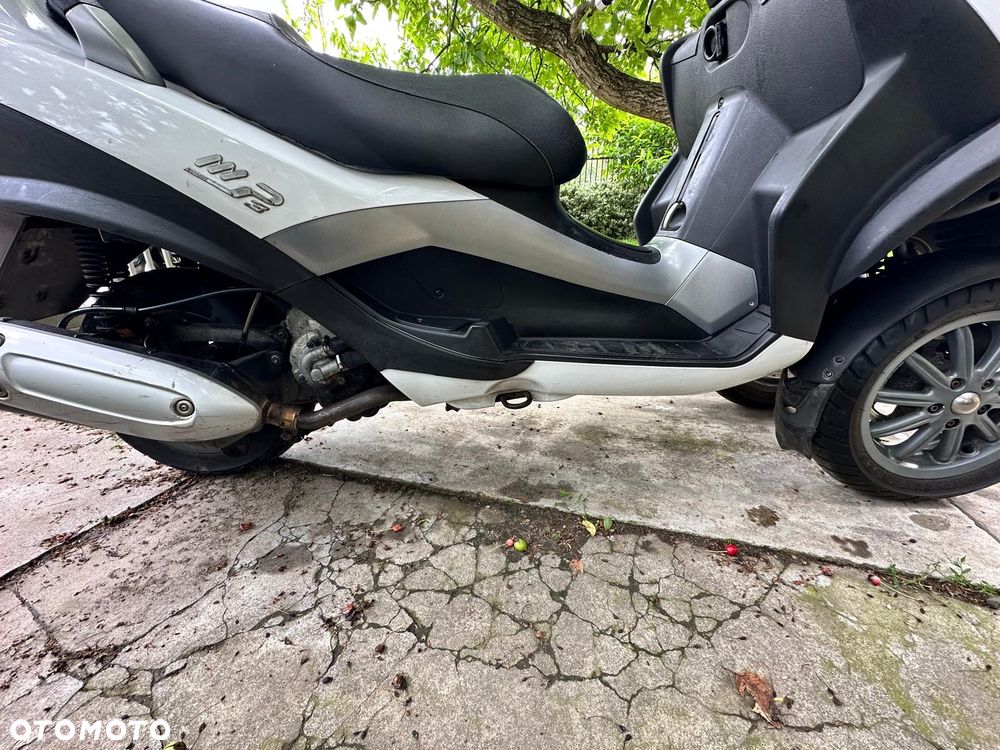 Piaggio MP-3 - 12