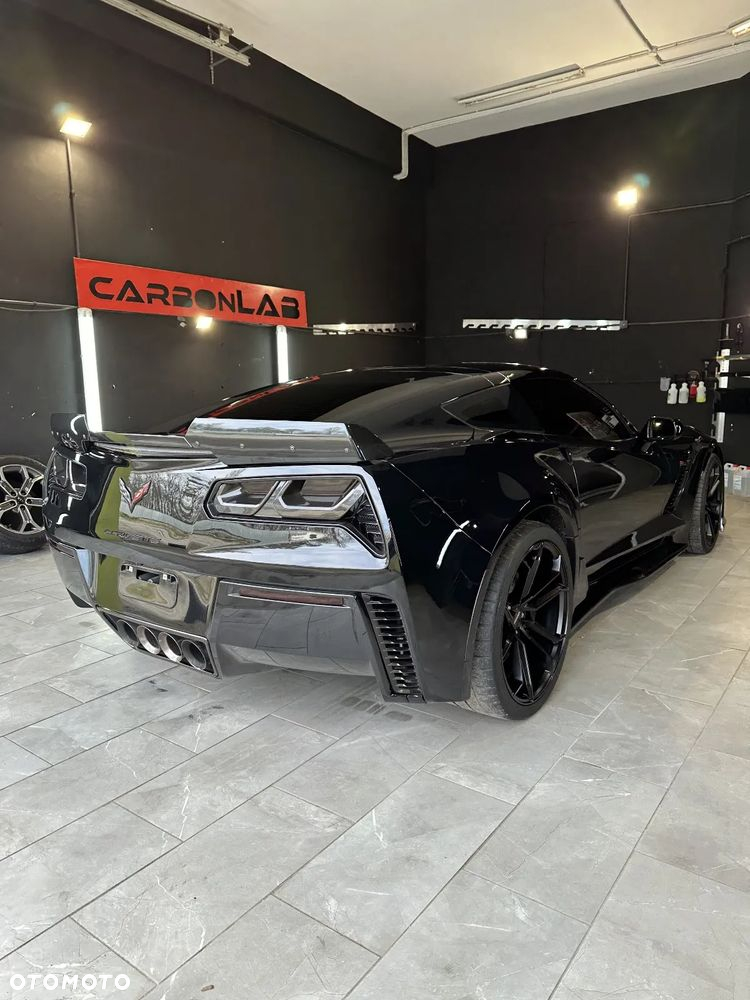 Chevrolet Corvette - 2
