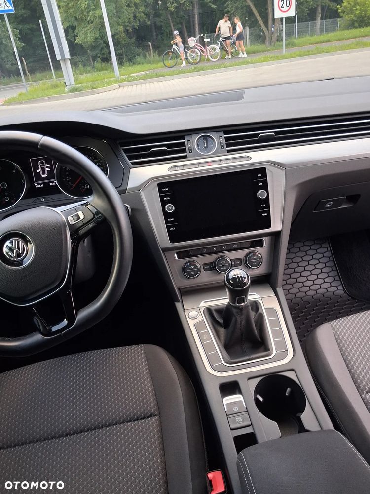 Volkswagen Passat 2.0 TDI BMT City - 10