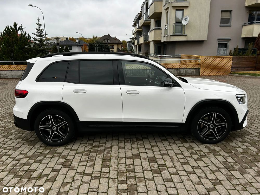Mercedes-Benz GLB 250 4-Matic AMG Line 8G-DCT - 9