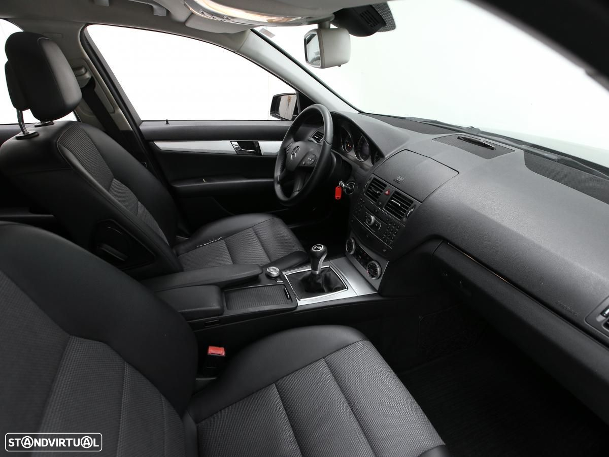 Mercedes-Benz C 220 - 11