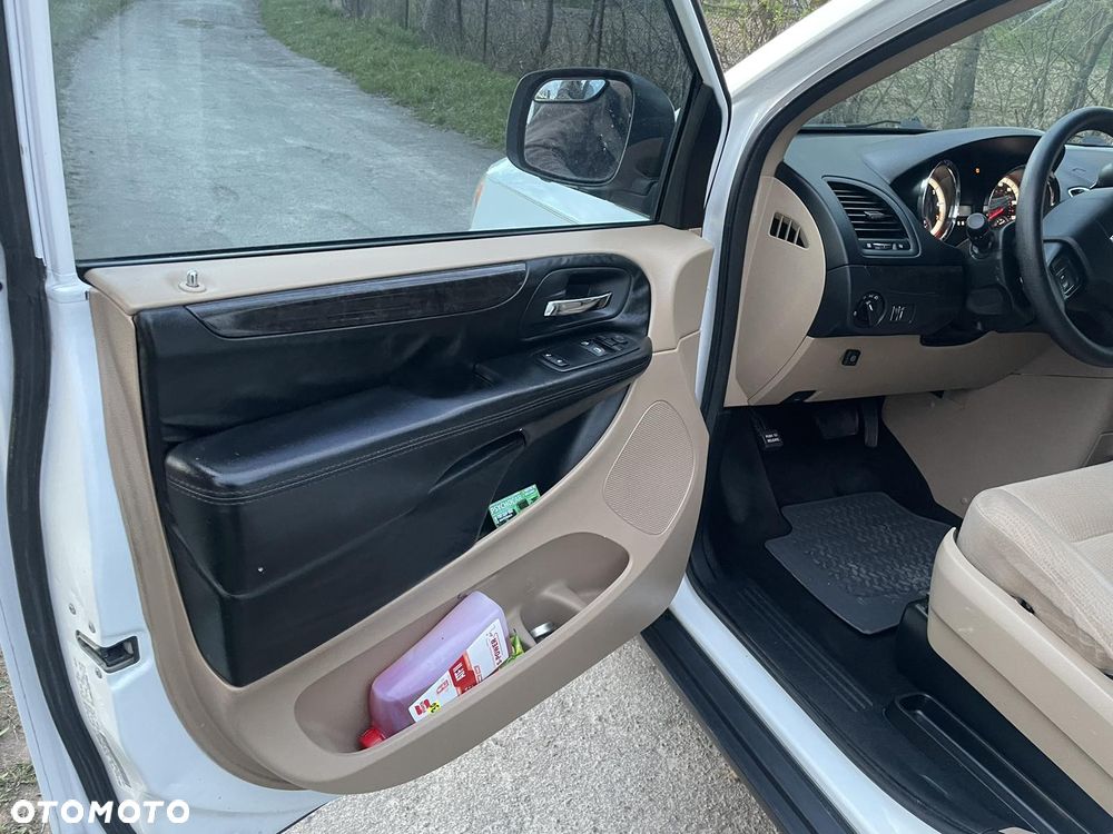 Dodge Grand Caravan 2014 photo 5
