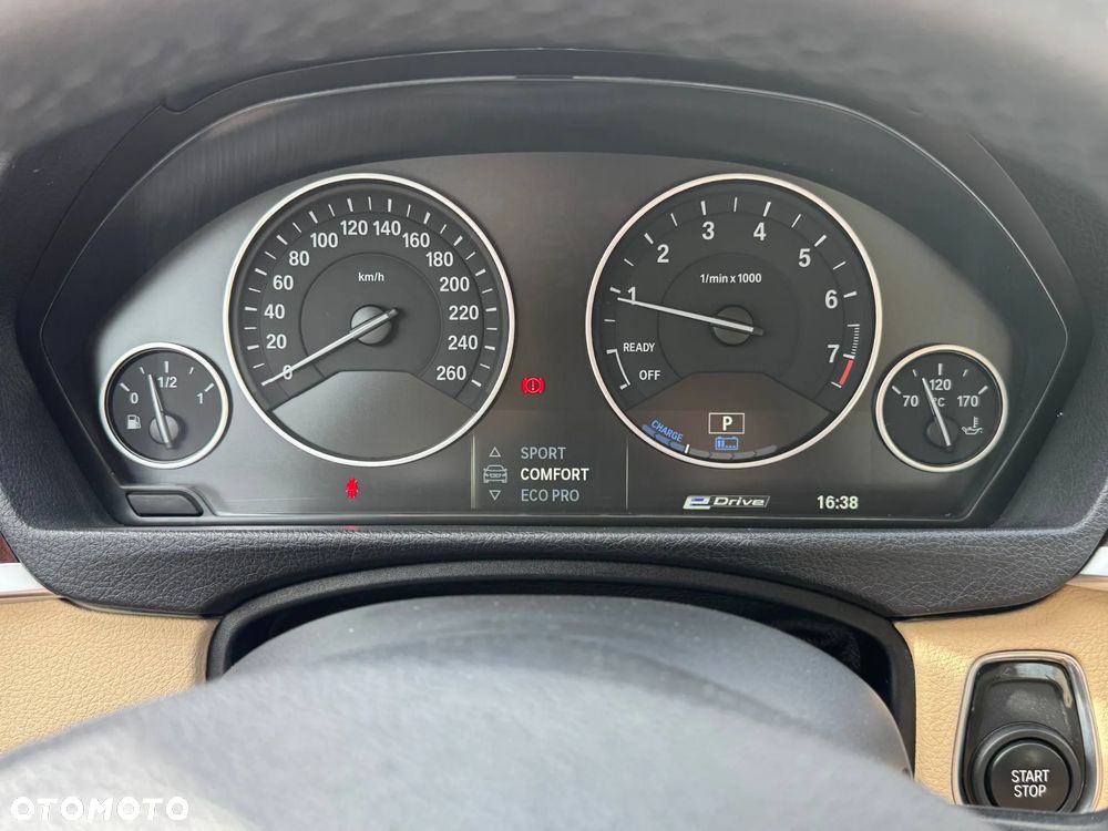 BMW Seria 3 330e iPerformance Sport Line - 25