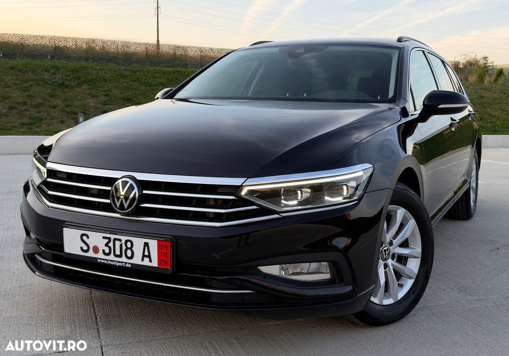 Volkswagen Passat 2.0 TDI SCR DSG Business - 1