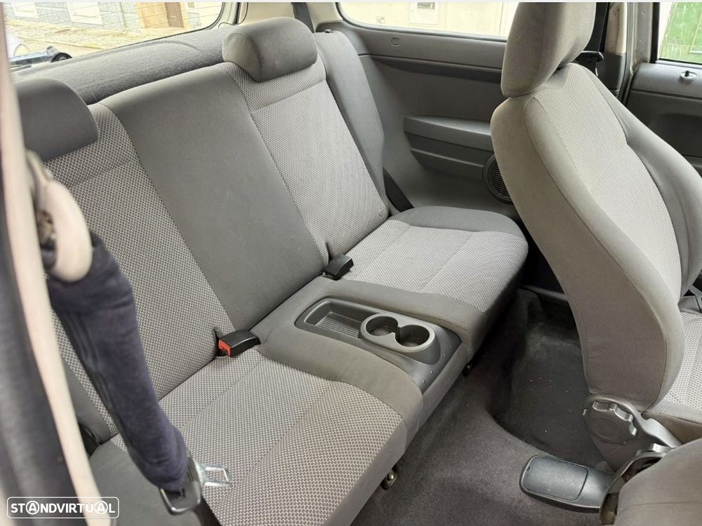 VW Fox 1.2 T.Liso - 6