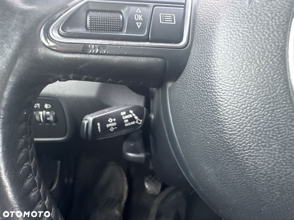 Audi A1 3-drzwiowe 1.6 TDI S line edition - 16