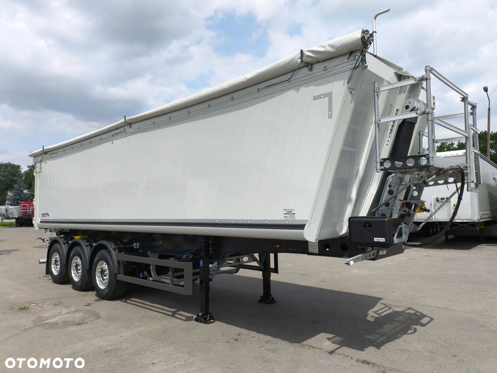 Schmitz Cargobull 40.2m3 - 8