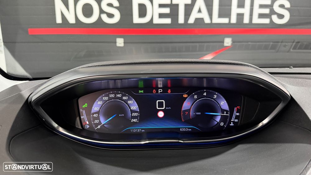 Peugeot 3008 PureTech 130 Stop & Start GPF EAT8 Allure - 23