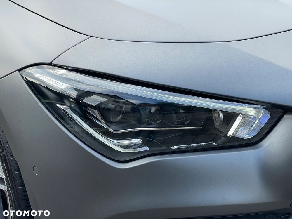 Mercedes-Benz CLA 200 AMG Line 7G-DCT - 3