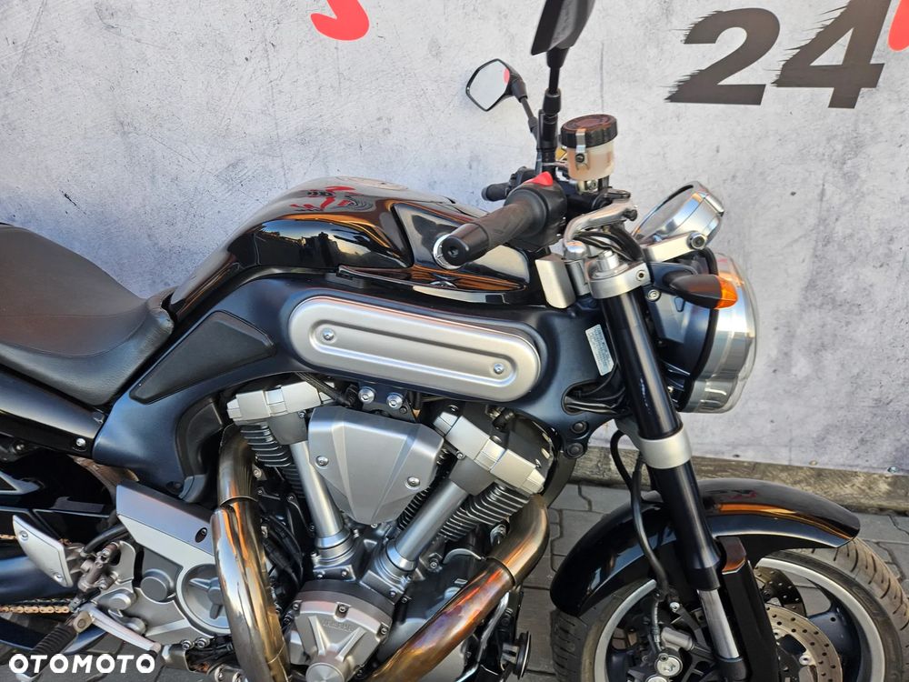 Yamaha MT - 19