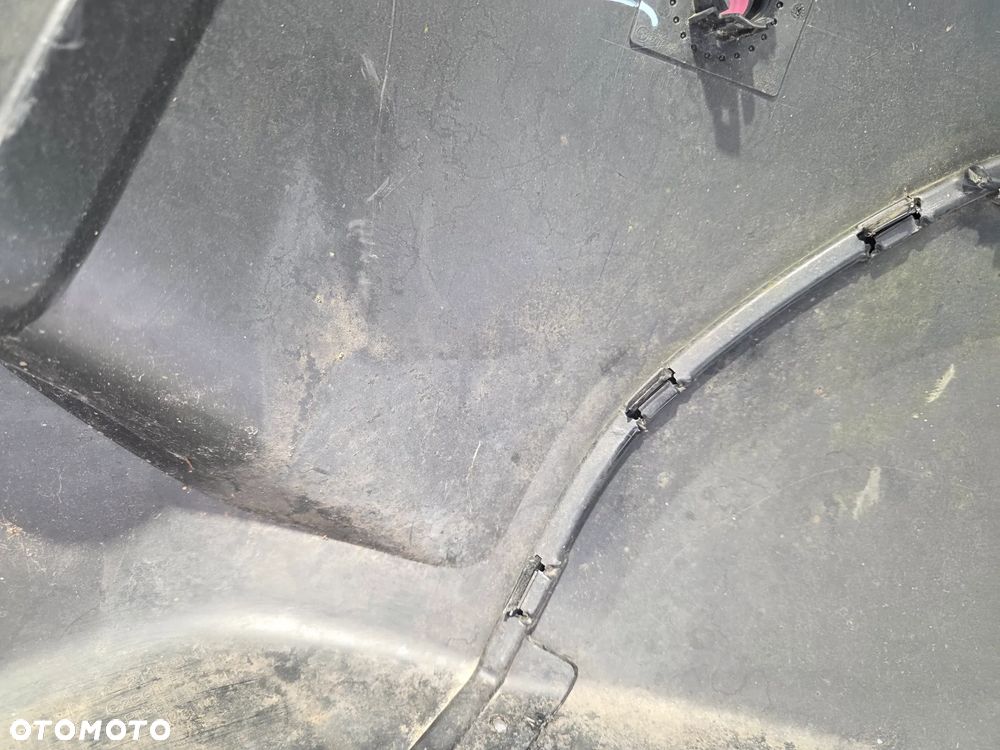 BMW 1 F40 19- M-PAKIET ZDERZAK TYLNY TYLNI TYŁ NA 4xPDC KOLOR CZARNY METALIK NR 51128070949 + 51128070950 NR AUKCJI NZ1935 - 30