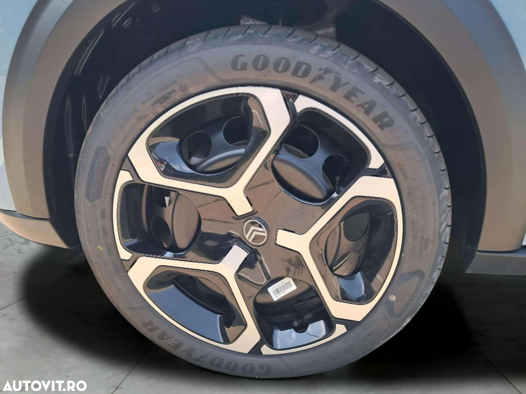 Citroën C3 1.2 PureTech 100 S&S BVM6 PLUS - 17