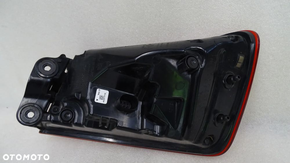 AUDI A3 8V5 SEDAN - lampa tylna lewa LED - 5
