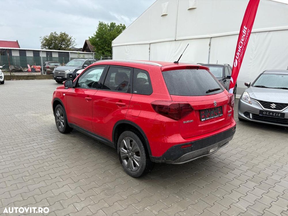 Suzuki Vitara 1.4 Boosterjet MHEV Passion - 4