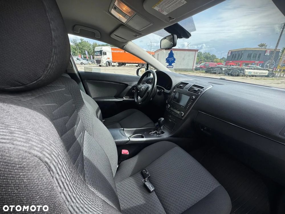 Toyota Avensis 2.0 Sol plus EU5 MS - 7