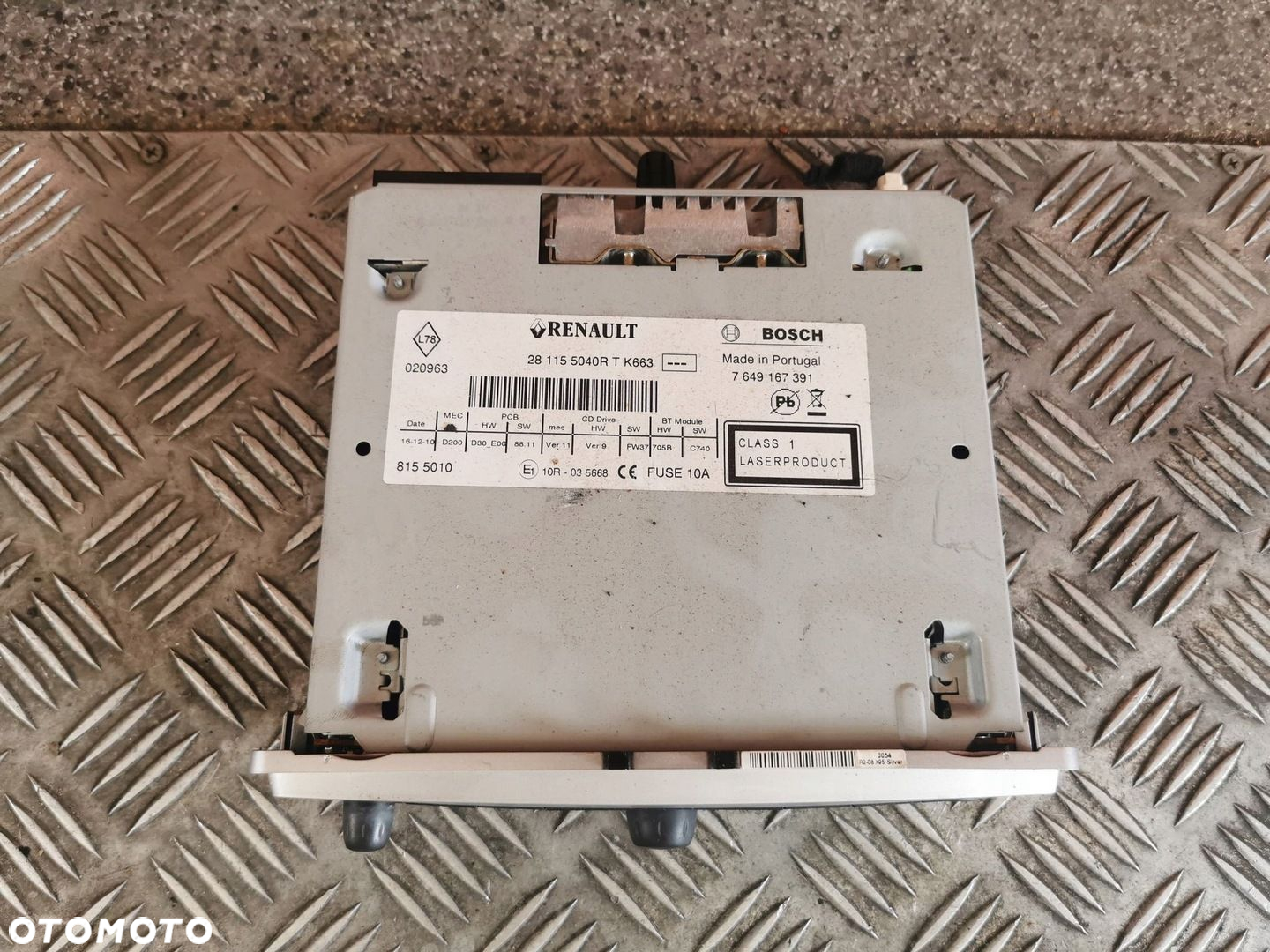 RENAULT MEGANE III OE RADIO CD 281155040R - 3
