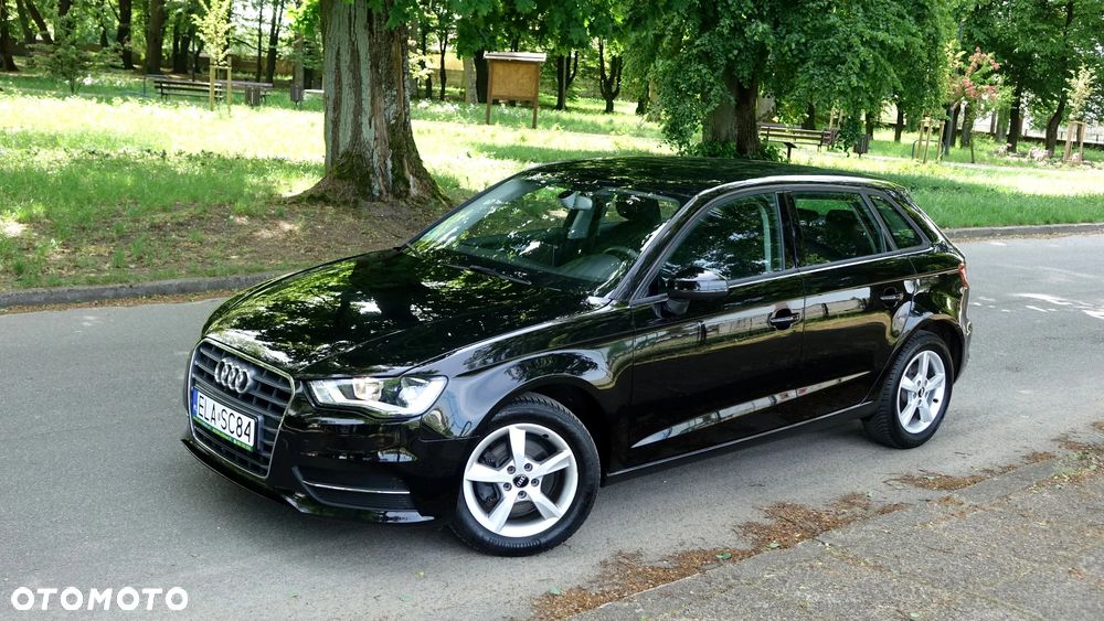 Audi A3 Sportback - 1