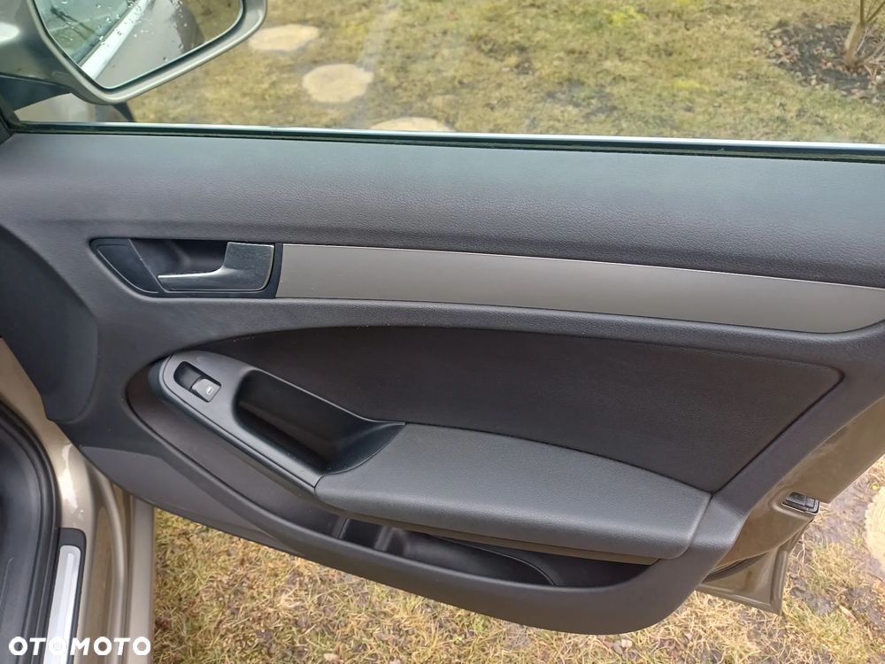 Audi A4 Avant 1.8 TFSI Ambiente - 20